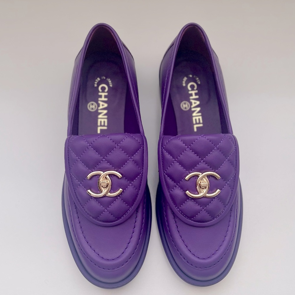 🔥CHANEL Loafers
